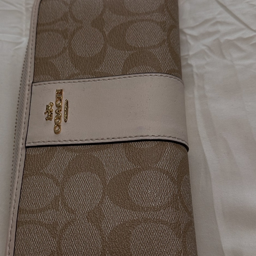 Coach Tan and Cream Zip Around Accordion Wallet